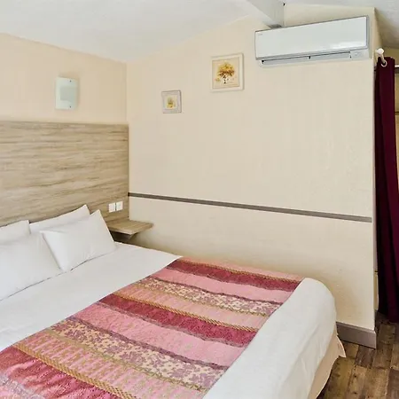 Hotel Le Virevent Saint-Raphael (Var)