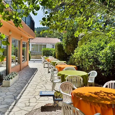 Le Virevent Hotel