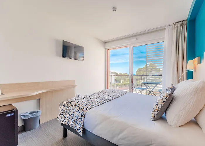 Le Virevent Hotel 3*