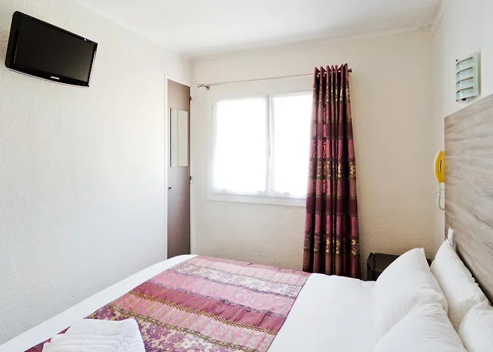 Le Virevent Hotel 3*