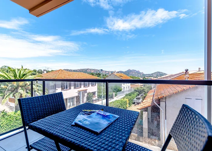 Hotel Le Virevent Saint-Raphaël